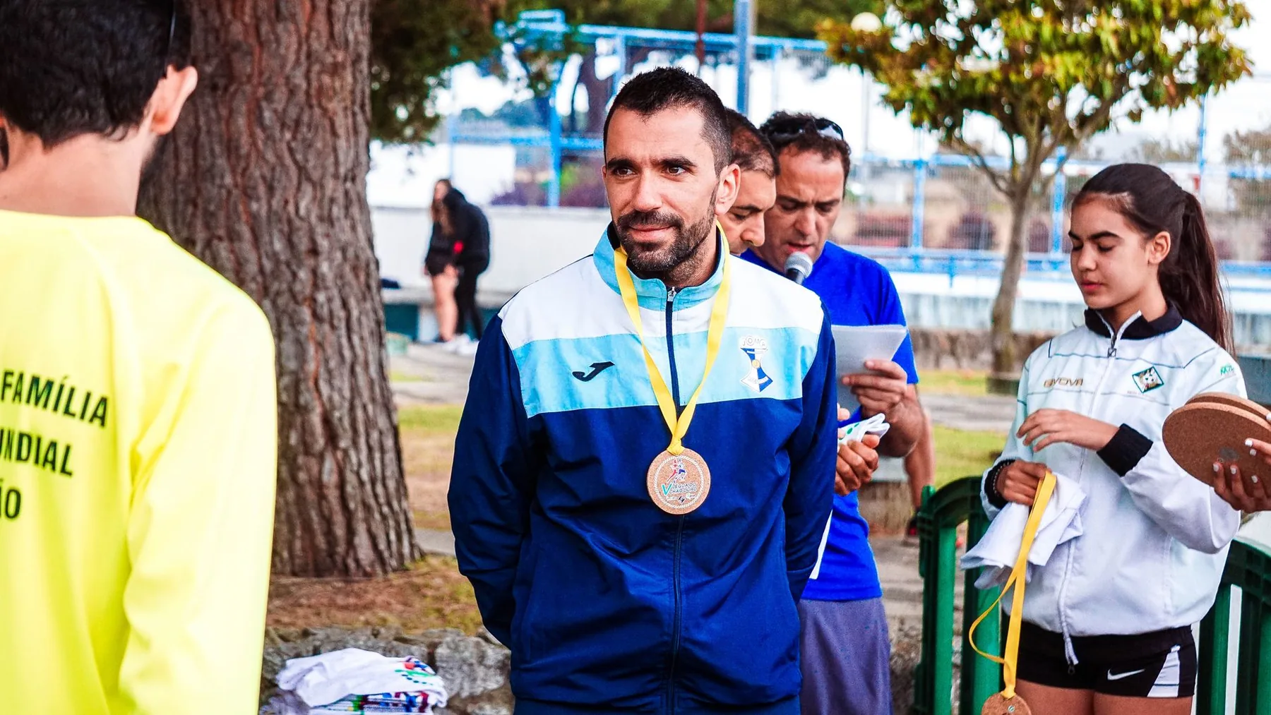 Official presentation of an honorary medal Official presentation of an honorary medal